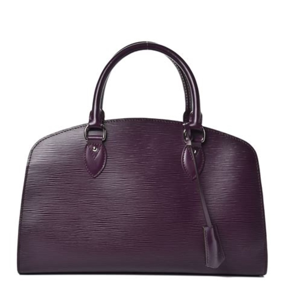 *SOLD* Louis Vuitton purse